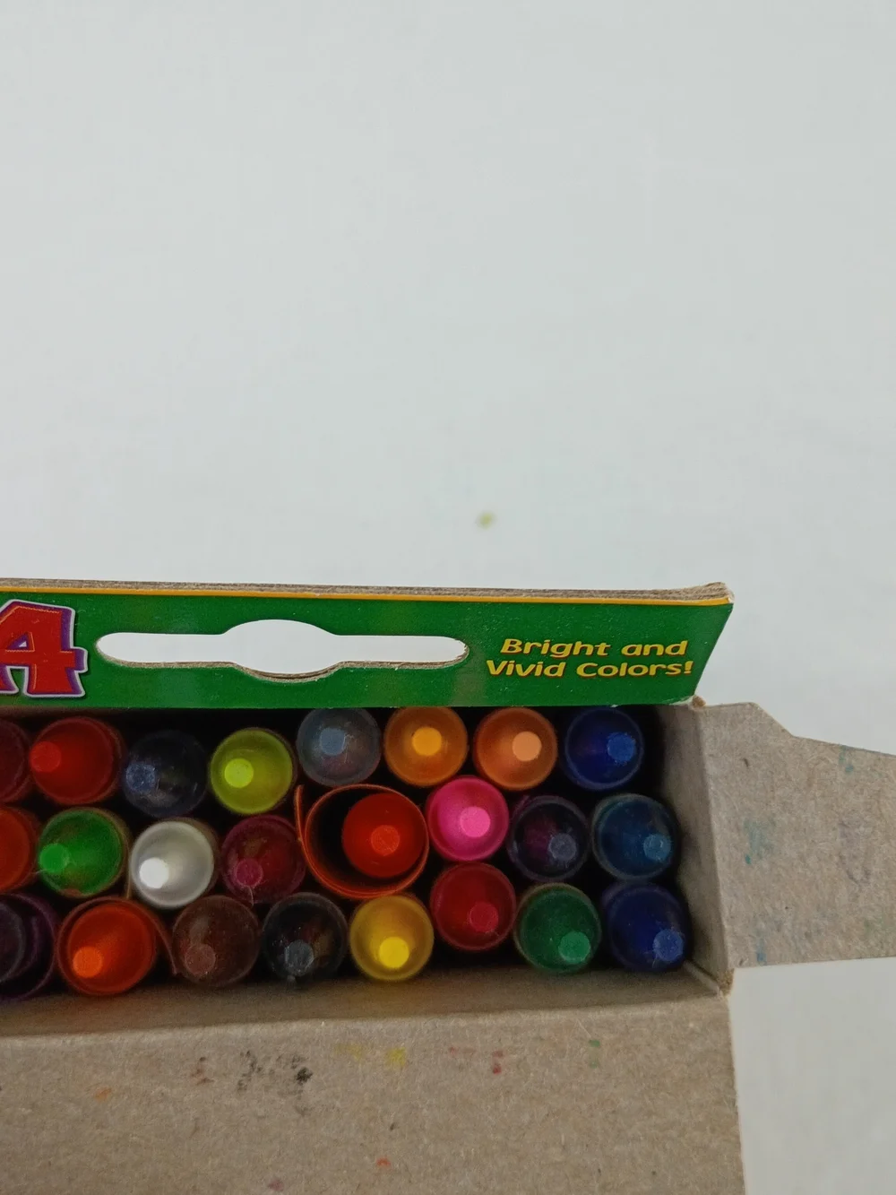 Crayola Crayons 24 Ct - Lot Of 3 Packs 2006 Nontoxic Includes Dandelion Made USA